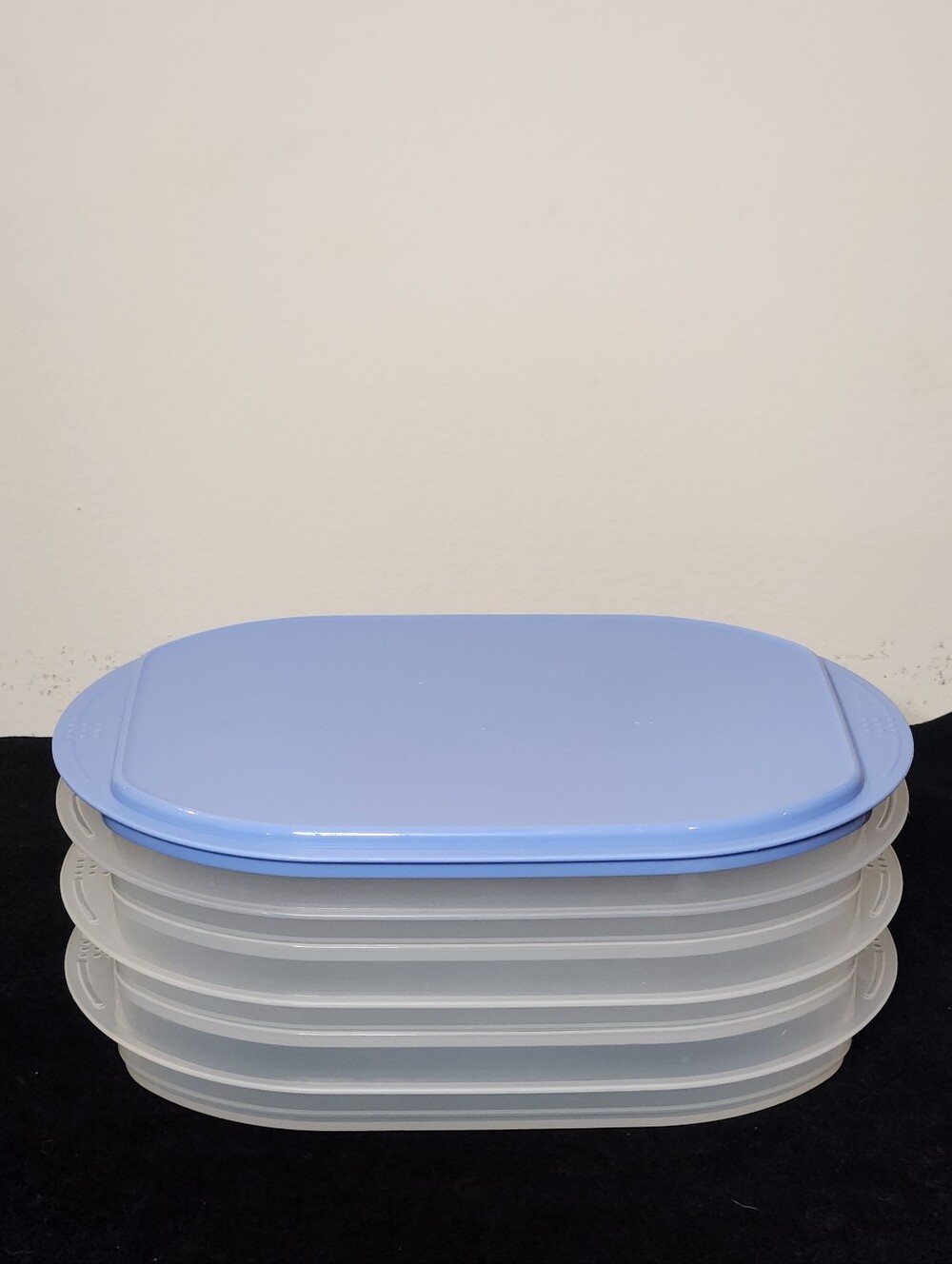 Tupperware Fridge Stackables Deli Keeper Meat Cheese Container Vintage True Blue
